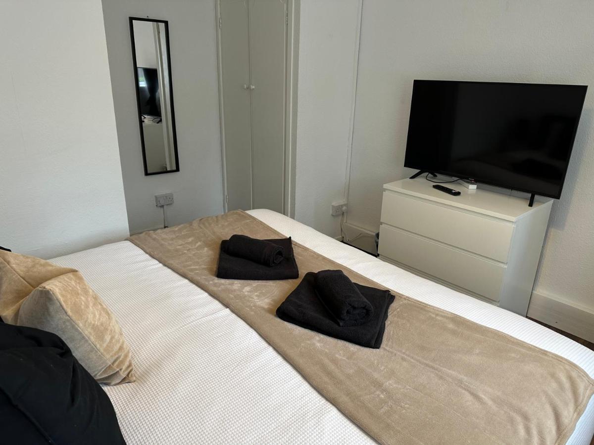 Lovely 2Bedroom 4Mins From Wimbledon Station London Exterior foto