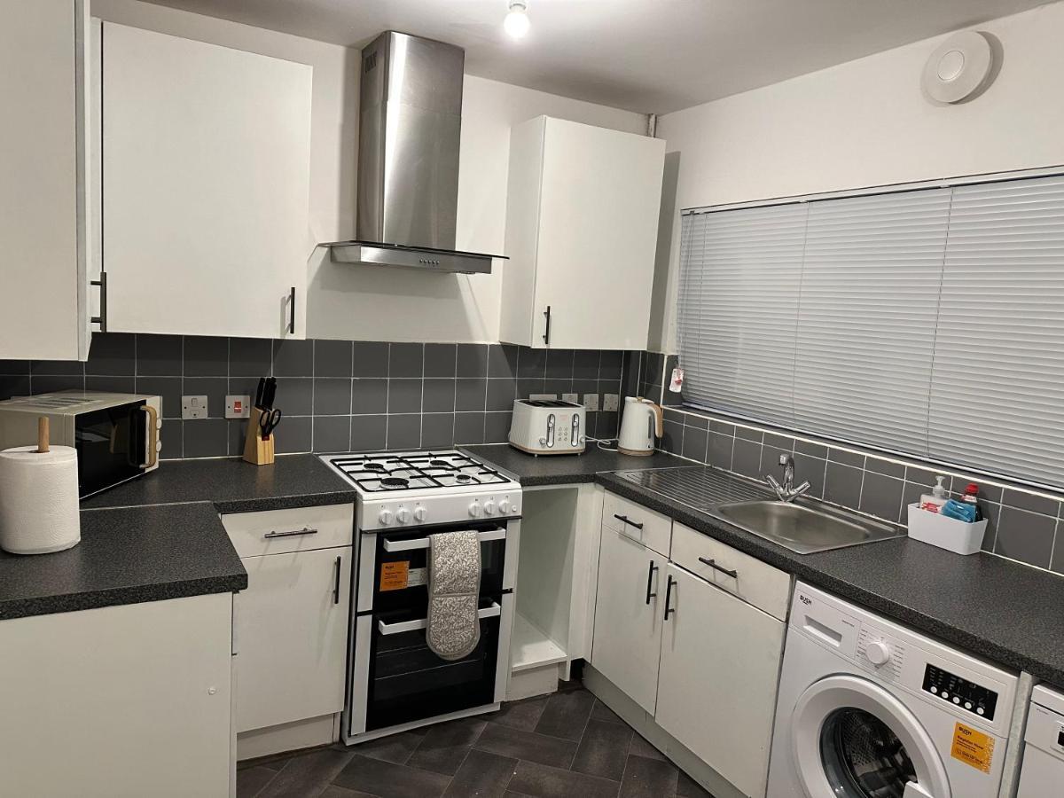 Lovely 2Bedroom 4Mins From Wimbledon Station London Exterior foto